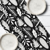 Дорожка на стол (раннер) Черно-белый праздник